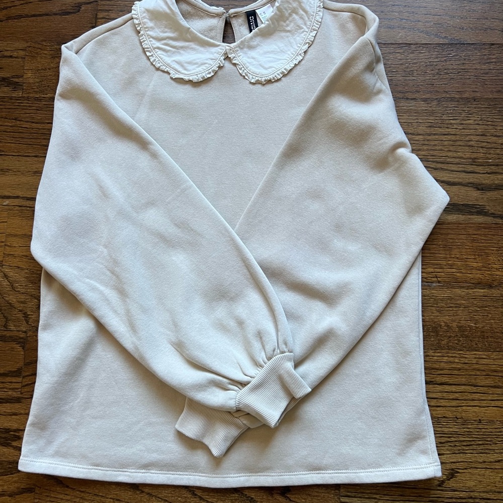 H&M Cream Peter Pan Collar Sweatshirt